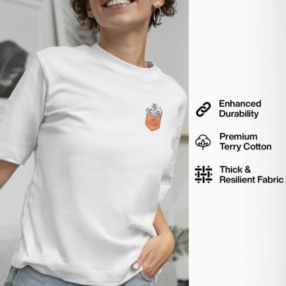 Classic white with small front chest graphic - Image 3