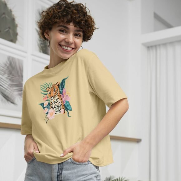 Beige oversized t-shirt - Image 2