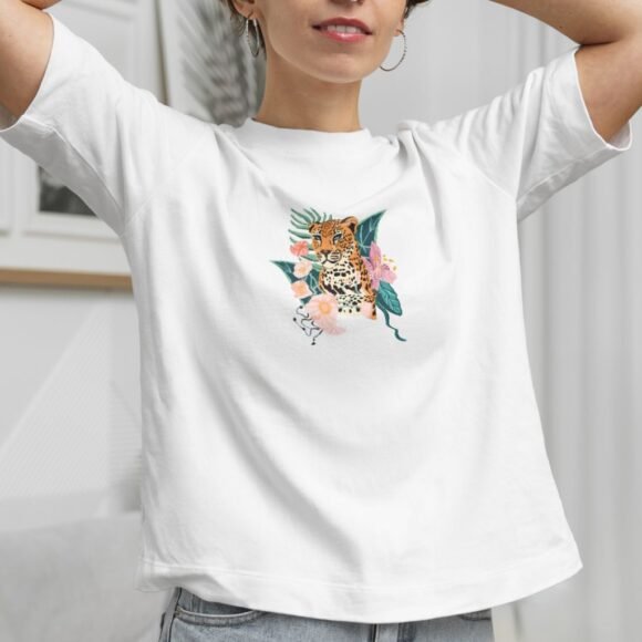 Classic white base with colorful graphic print - Image 4